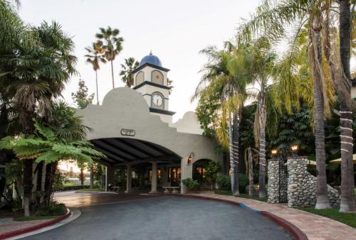 Vanllee Hotel & Suites LVGEM Covina