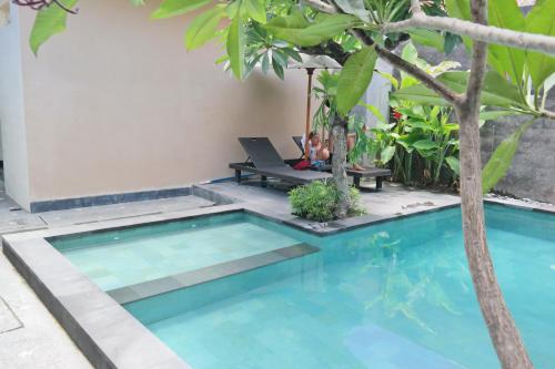 Zwembad, Duyung Homestay in Sanur