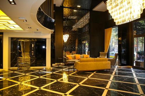 New Gate Hotel - image 4
