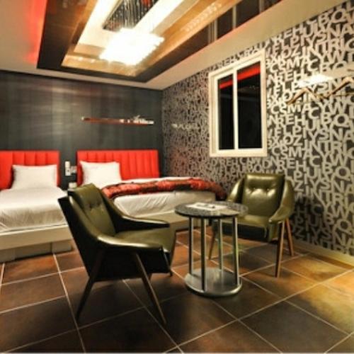 Daegu Anne Motel Set in a prime location of Daegu, Daegu Anne Motel puts everything the city has to offer just outside your doorstep. The property offers a wide range of amenities and perks to ensure you have a great 