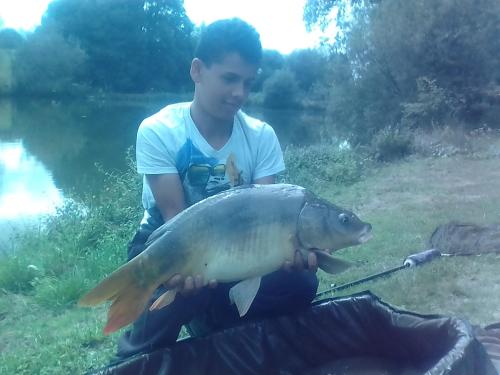 Walnut Tree Lake gîte à louer Saint-Sornin-Lavolps