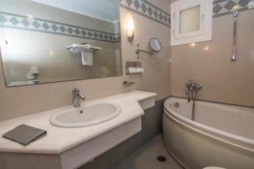 Hotel Hermes - image 11