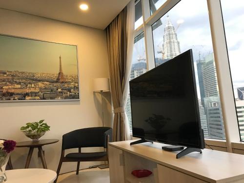 VORTEX SUITES KLCC by PNUT With NETFLIX, Kuala Lumpur