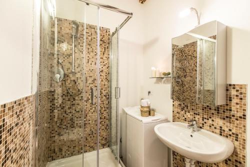 Arsenale Design Apartment R&R - image 4