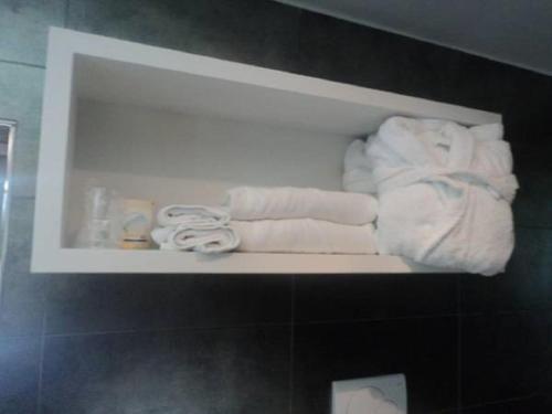 2 double beds