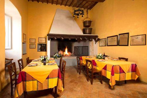 Castello di Titignano - image 8