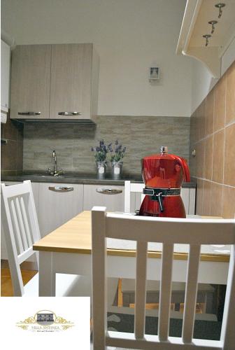 Villa Antinea in 阿韋利諾