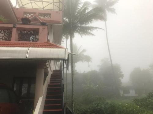 Mulberry Homestay – Thekkady, NE