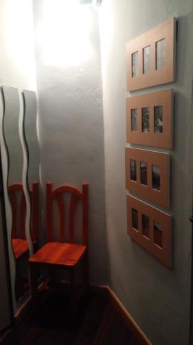 Hostal Porta De Núria - image 4