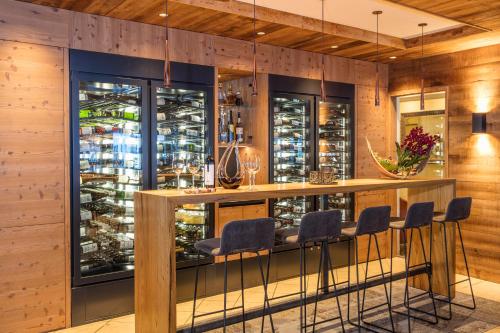 121166583 Hotel Hubertus