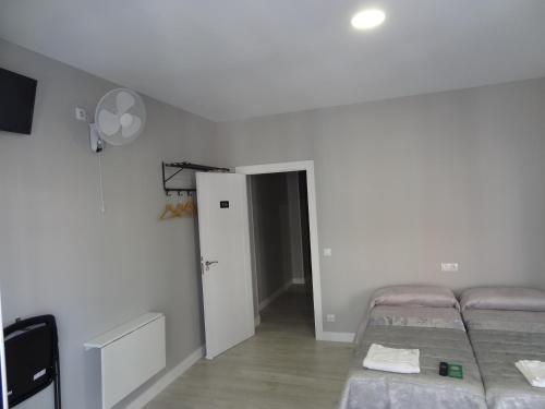 Pensión La Bilbaina - Albergue Logroño - image 4