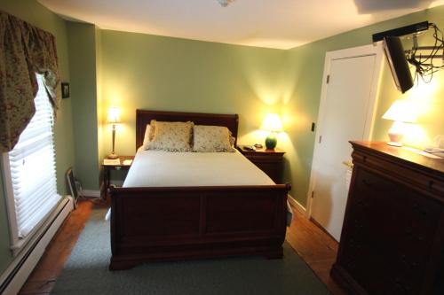 Smugglers Notch Inn