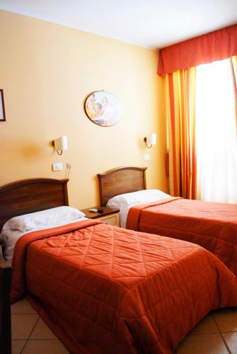Greta Rooms Hotel - image 5