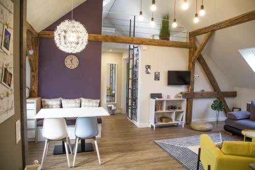 2 bedrooms, 4 beds