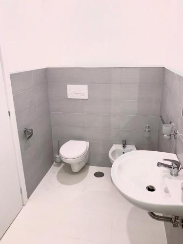 B&B Fratelli Tommasini Salerno – Salerno, UT
