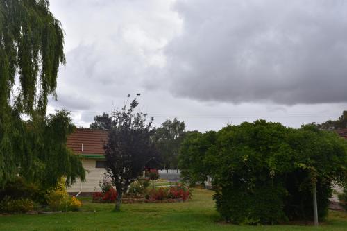 Mount Barker Valley Views Motel & Chalets, Western Australia