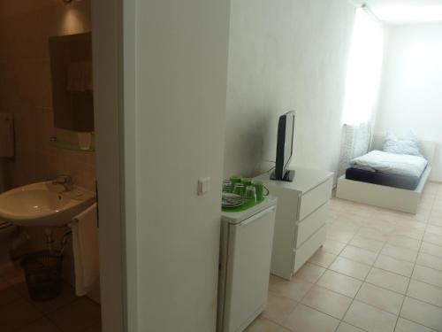 Relax - image 11