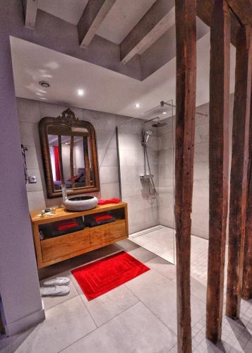Bathroom, Suite Garance aux Cimaises de Janvry in Janvry