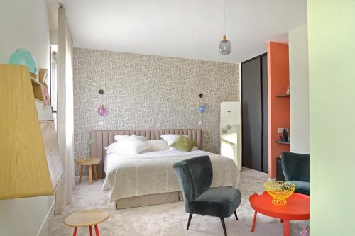Accommodation in Aureville