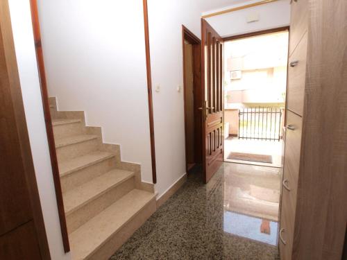 House 1058 - image 10