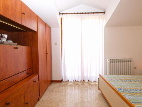 House 1058 - image 13