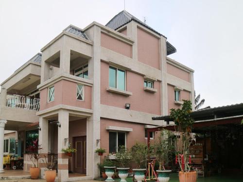 Taichung Xinshe Garden Life Homestay B&B