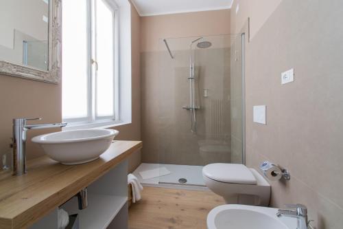 Lainez Rooms & Suites - image 4