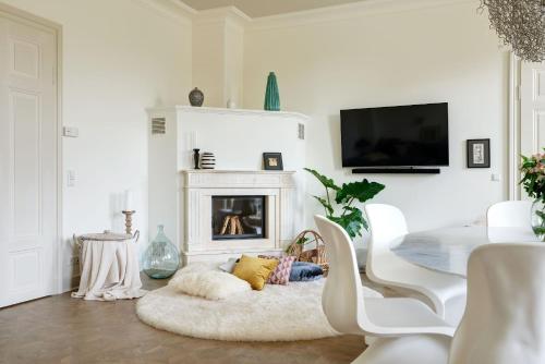 Comfort Three-Bedroom Apartment - Hinrichsenstrasse 2 image 5