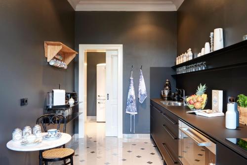 Comfort Three-Bedroom Apartment - Hinrichsenstrasse 2 image 9