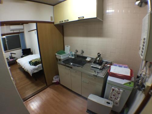 Kitchen, Kenroku Haitsu 201 in Kanazawa