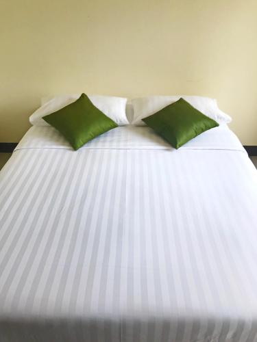 Bed, T.P. Place Hotel in Phang Nga