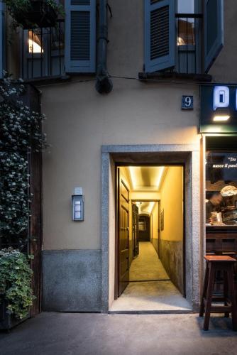 SUITE 11 NEAR DUOMO - image 14