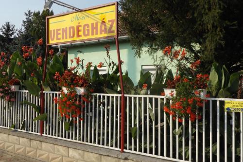  Ópusztaszeri Mózes Vendégház, 6767 Ópusztaszer