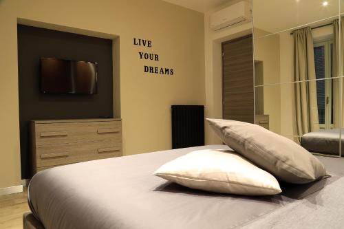 Sforza Apartment Near Duomo - image 8