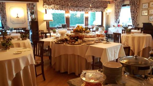 121323205 Villa Novecento Romantic Hotel - Estella Hotel Collection