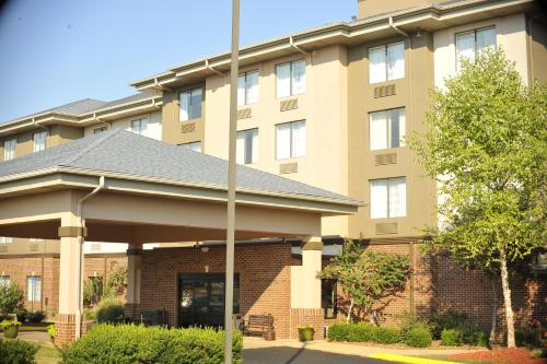Wingate by Wyndham Bowling Green - image 7