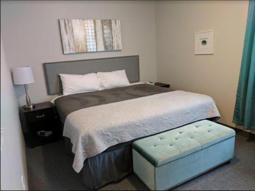 The Acorn Suites - image 2