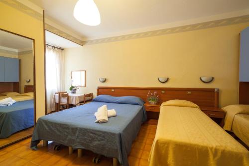 Classic Quadruple Room