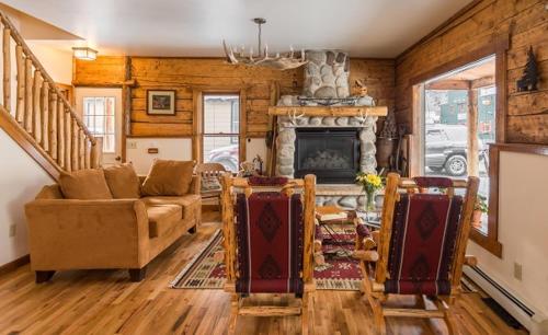 Minturn Inn