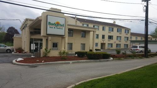 Budgetel Inn and Suites - Glen Ellyn - main image