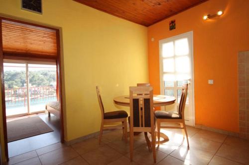 Apartments by the sea Basina, Hvar - 8749