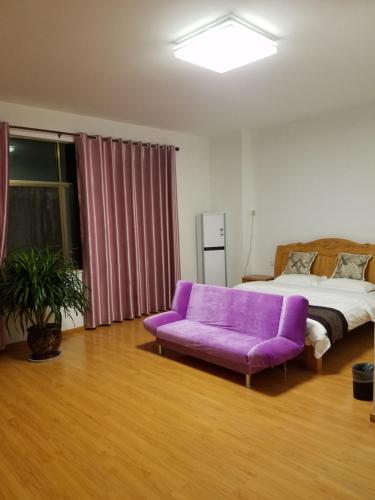 Wuyuan Man Shan Inn Set in a prime location of Shangrao, Wuyuan Man Shan Inn puts everything the city has to offer just outside your doorstep. Both business travelers and tourists can enjoy the propertys facilities and 