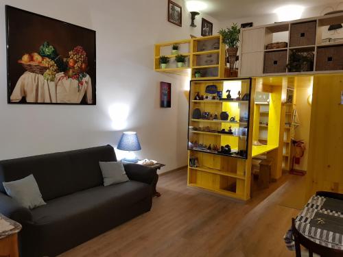 Graziella 27, Nápoles