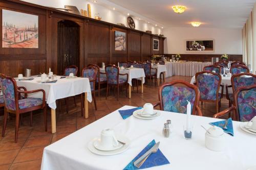 Hotel Celina Niederrheinischer Hof - image 5