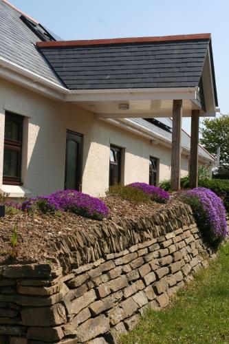 Mandeley Guest House - image 6