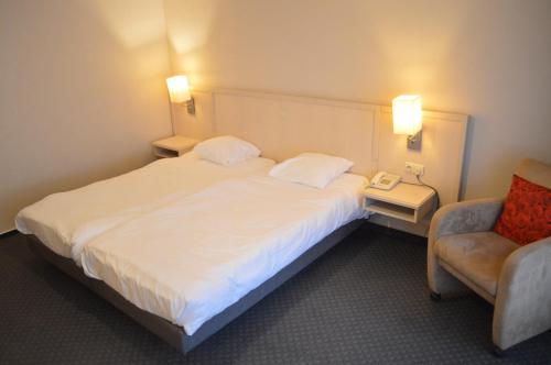 Hotel Honfleur - image 8