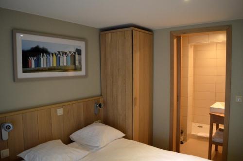 Comfort Double Room image 8
