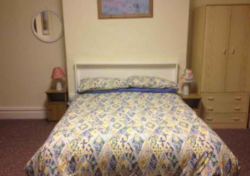 Adelphi Holiday Flats - image 3