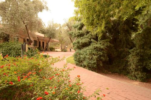 כפר הנופש קיבוץ גדות Kibbutz Gadot Galilean Resort