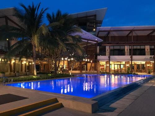 Swimming pool, Creys condo at Pico de Loro Cove in Nasugbu